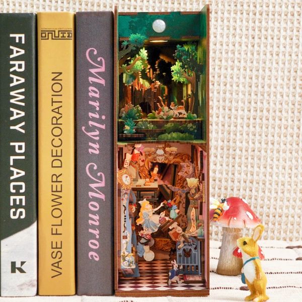 Book Nook Alicia en el País de las Maravillas – 3D Puzzle con Luz LED