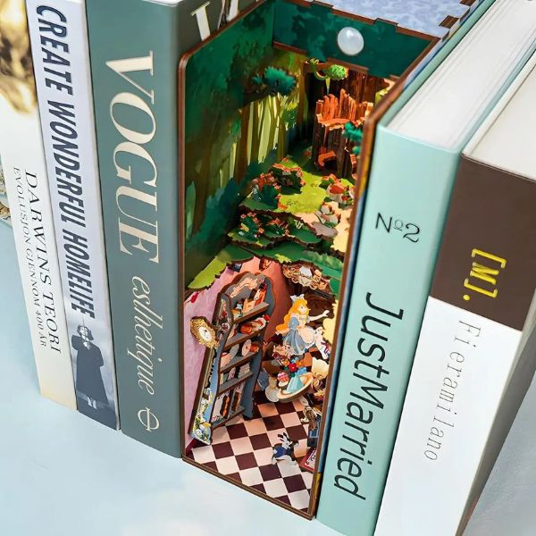 Book Nook Alicia en el País de las Maravillas – 3D Puzzle con Luz LED